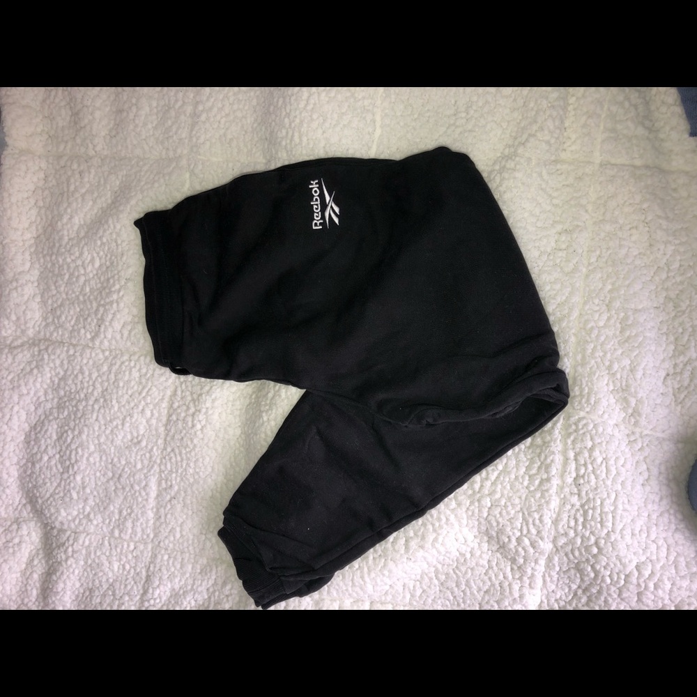 BLACK REEBOK JOGGERS